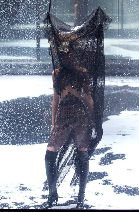 Alexander McQueen A/W 96 “Dante” – Zeros Domain